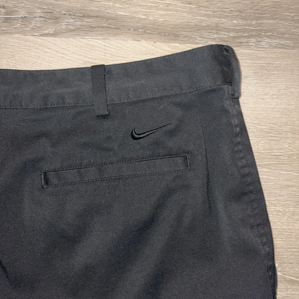 Nike Dri Fit Khaki Golf Shorts Men's 36 Black 21 Inch Length